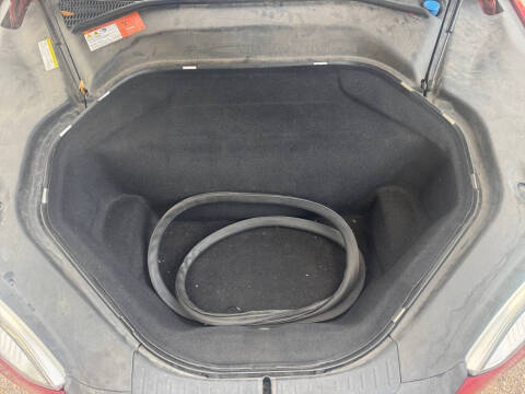 2015 Tesla Model S 90D