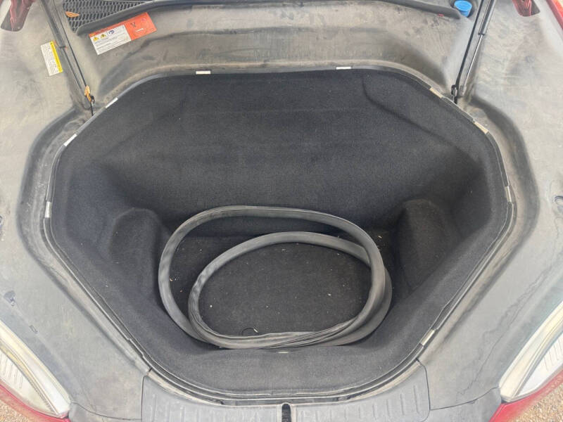 2015 Tesla Model S 90D