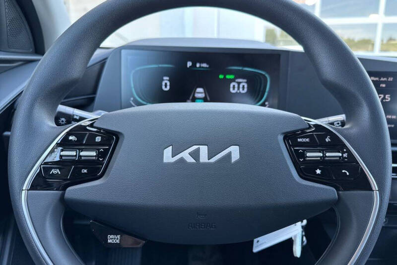 2026 Kia Niro LX
