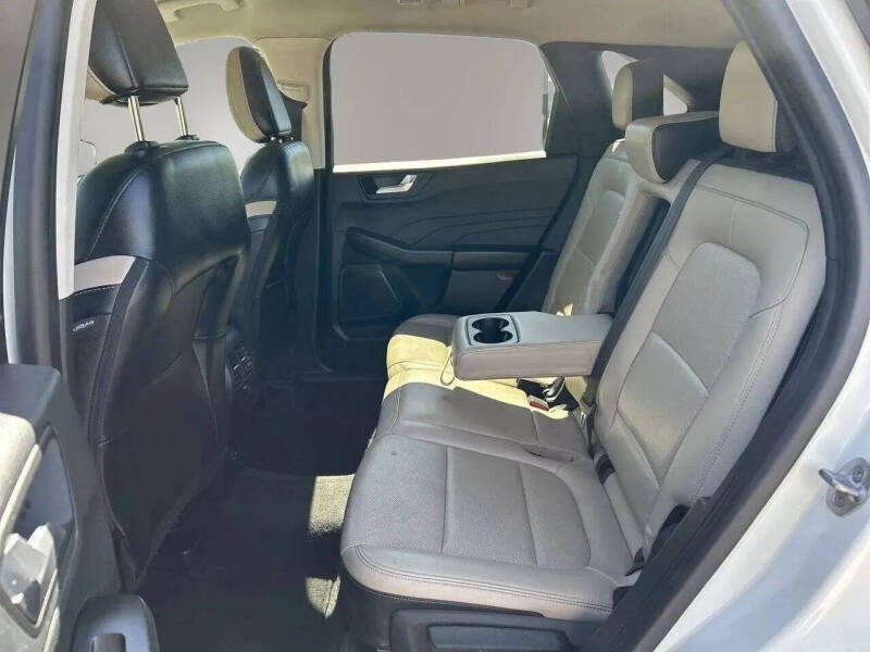 2021 Ford Escape SEL
