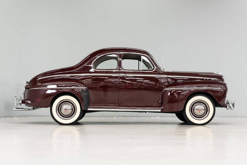1946 Ford Super Deluxe