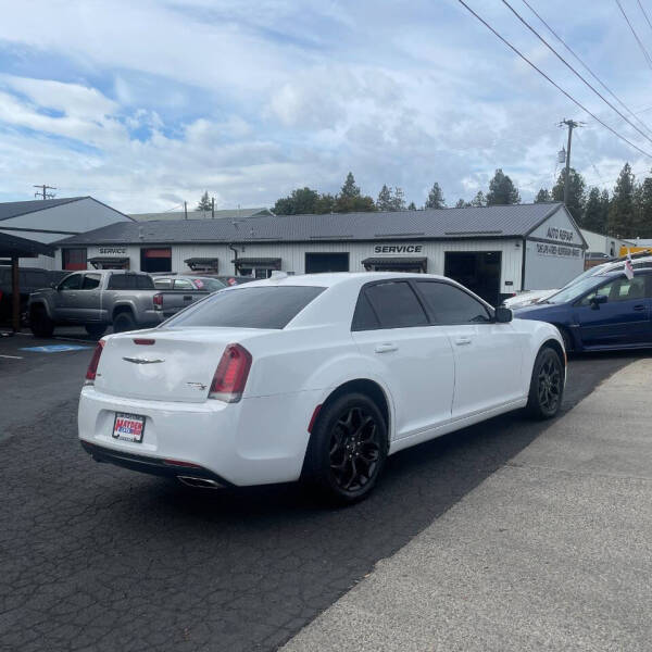 2019 Chrysler 300 S