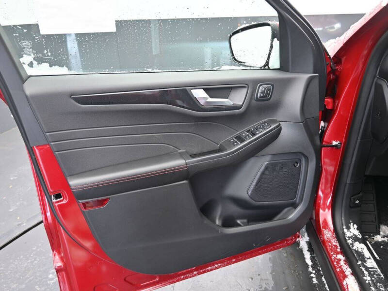 2026 Ford Escape ST-Line Elite