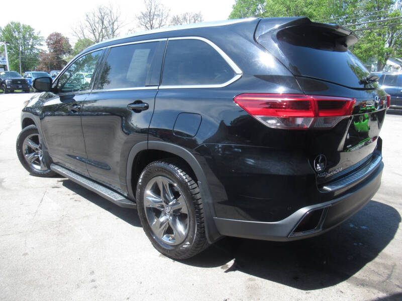 2017 Toyota Highlander