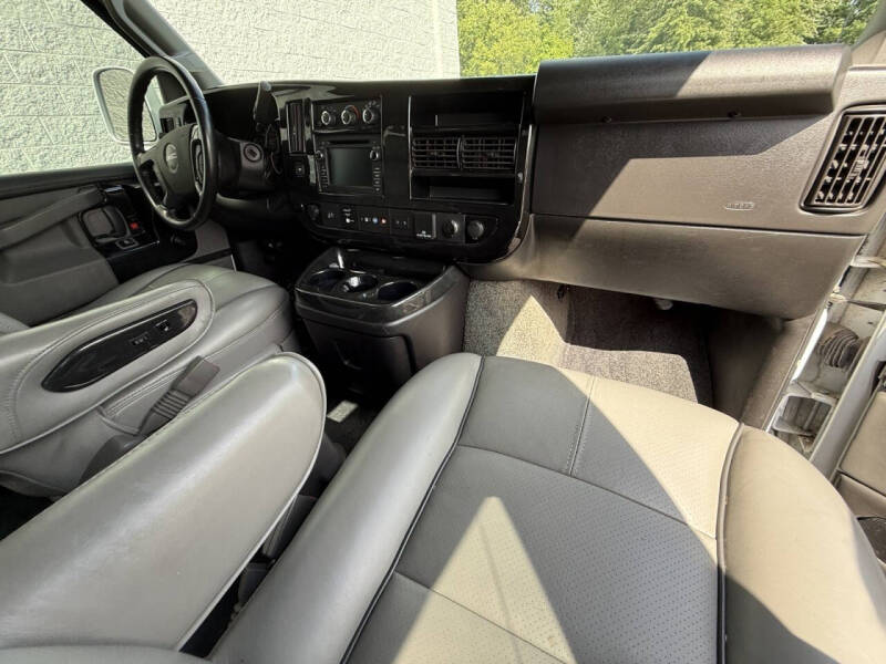 2019 GMC Savana 2500