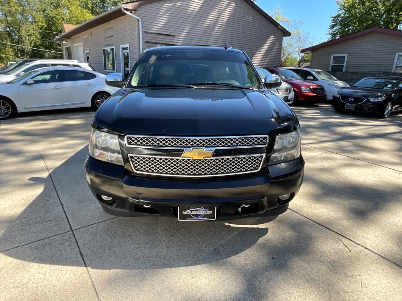 2013 Chevrolet Tahoe for sale at Auto Connection in Waterloo, IA