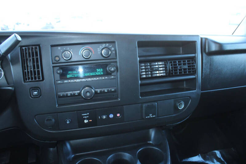 2022 Chevrolet Express 2500