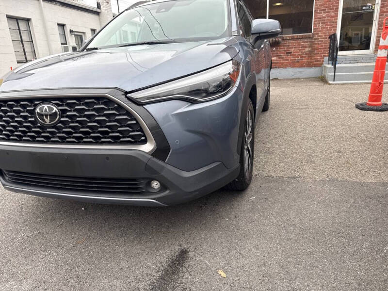 2022 Toyota Corolla Cross XLE