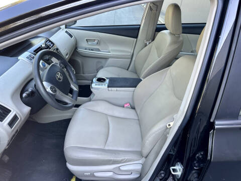 2012 Toyota Prius v Five