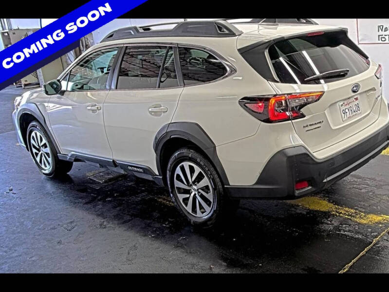 2023 Subaru Outback Premium