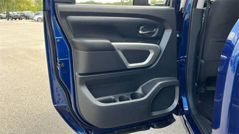 2017 Nissan Titan XD SV