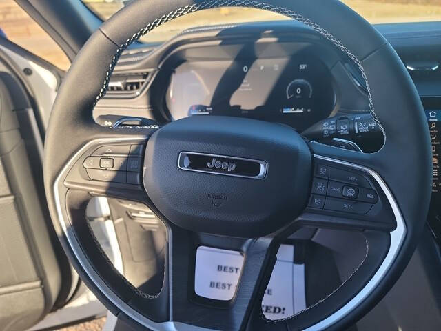 2026 Jeep Grand Cherokee Altitude