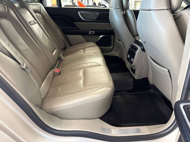 2017 Lincoln Continental Reserve