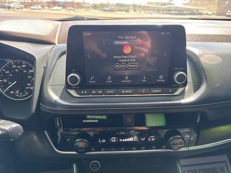 2021 Nissan Rogue SL