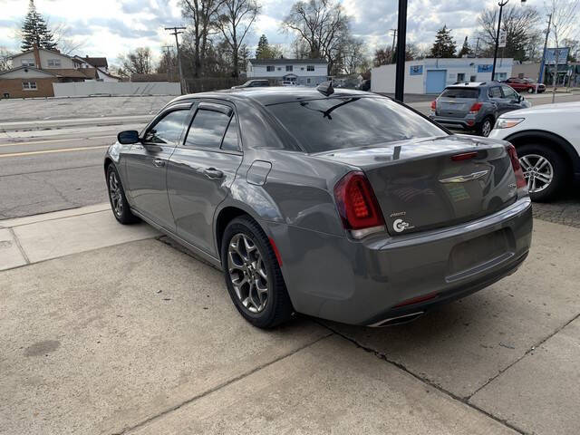 2017 Chrysler 300
