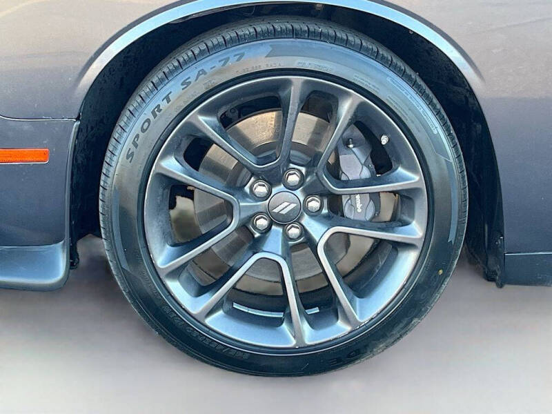 2022 Dodge Challenger