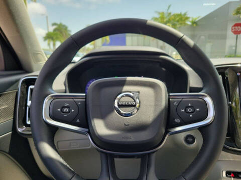 2026 Volvo XC40 B5 Ultra