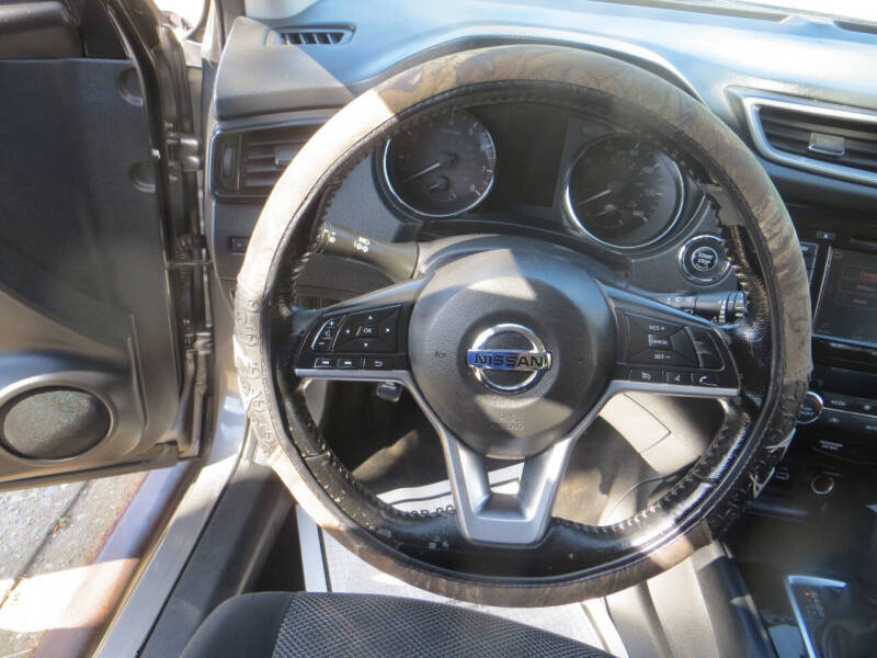 2021 Nissan Rogue Sport SV