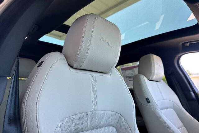 2026 Jaguar F-PACE P250 R-Dynamic S