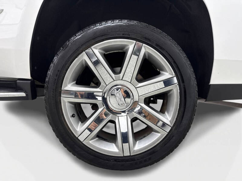 2018 Cadillac Escalade Luxury