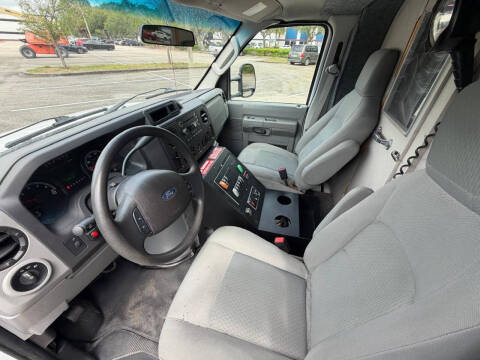 2019 Ford E-Series E-350 SD