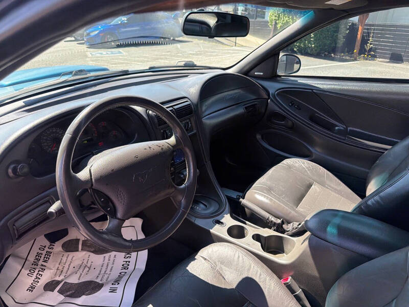 2002 Ford Mustang GT Deluxe