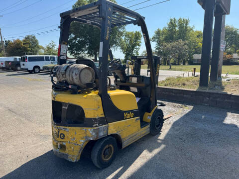 2017 Yale GLP030V