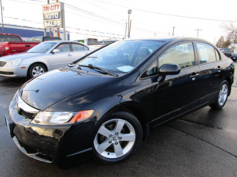 2009 Honda Civic for sale at TRI CITY AUTO SALES LLC in Menasha WI