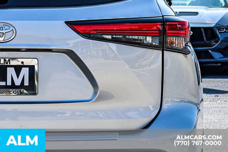 2023 Toyota Highlander L