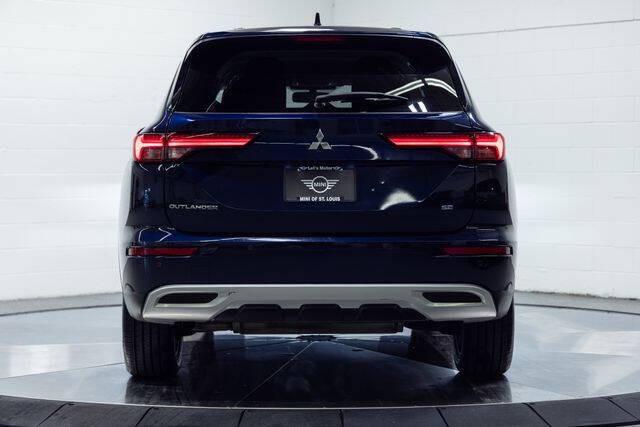 2024 Mitsubishi Outlander SE
