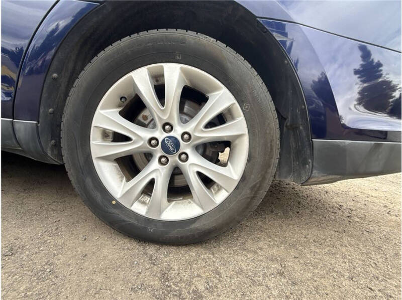 2011 Ford Taurus SEL