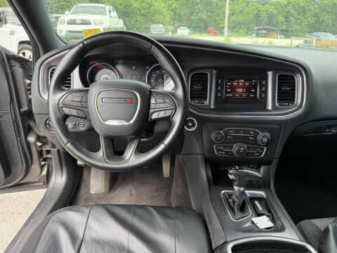 2017 Dodge Charger SE