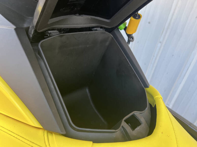 2016 Sea-Doo GTR 215