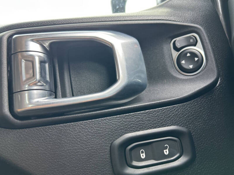 2025 Jeep Gladiator Mojave