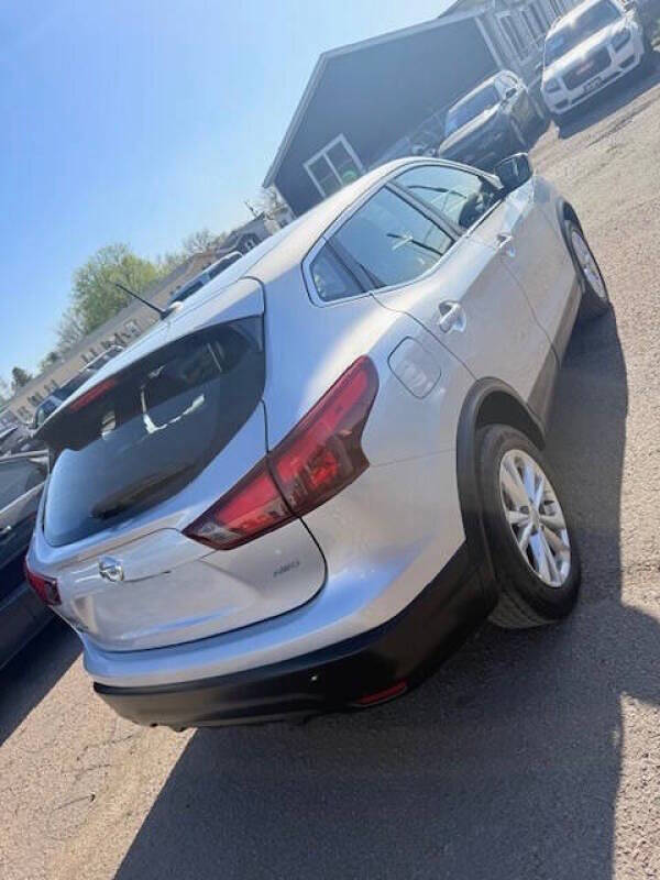 2017 Nissan Rogue Sport S
