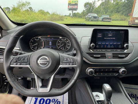 2022 Nissan Altima 2.5 SR