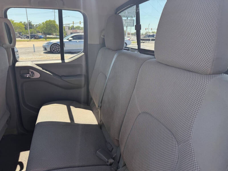 2015 Nissan Frontier SV