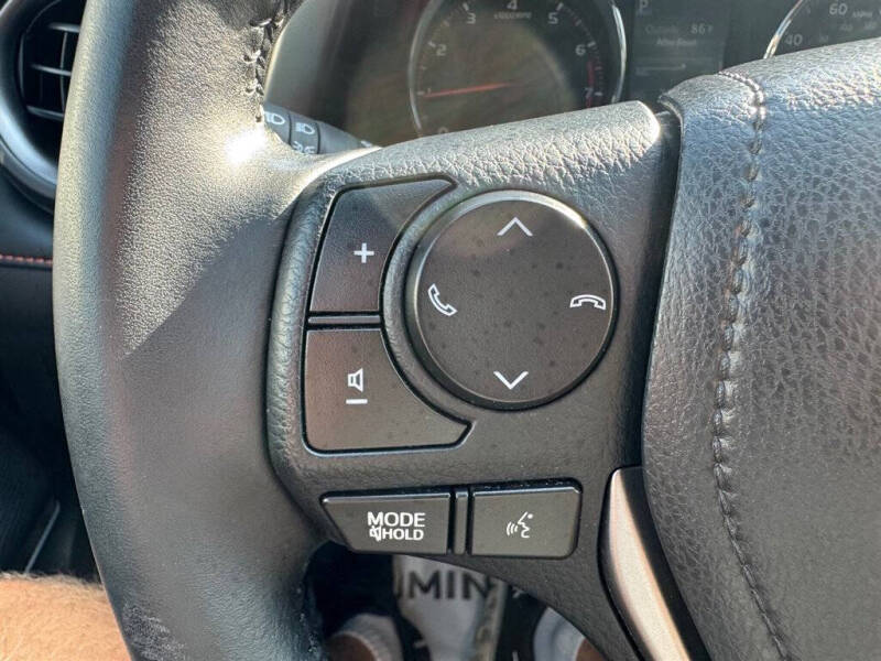 2017 Toyota RAV4 SE