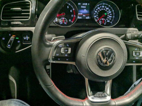 2019 Volkswagen Golf GTI SE