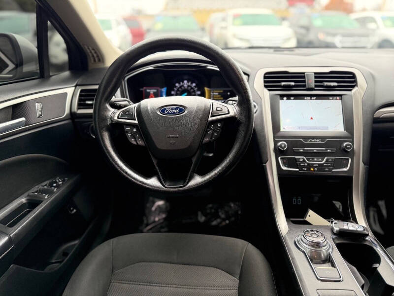 2019 Ford Fusion Hybrid SE