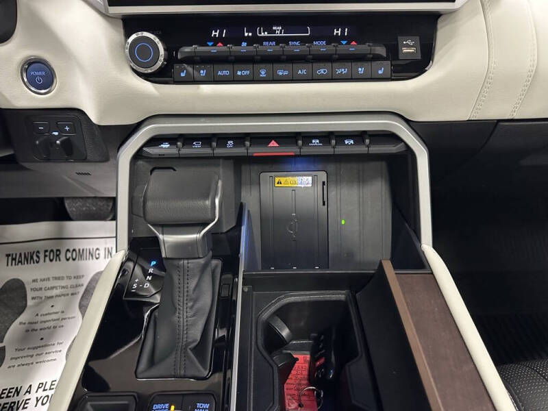 2024 Toyota Sequoia Capstone