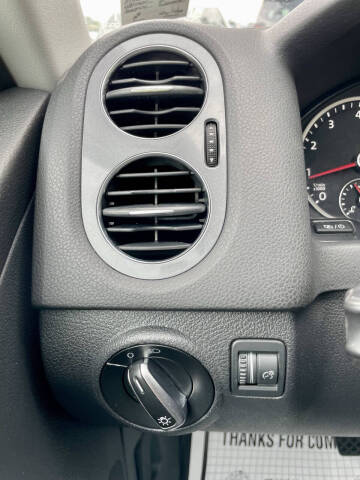 2013 Volkswagen Tiguan S 4Motion