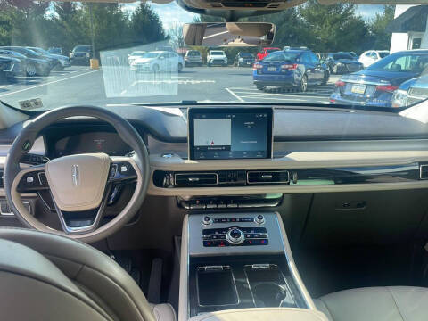 2022 Lincoln Aviator Standard