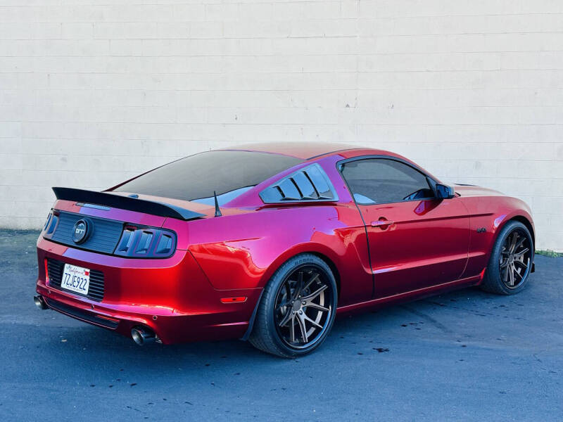 2013 Ford Mustang GT Premium