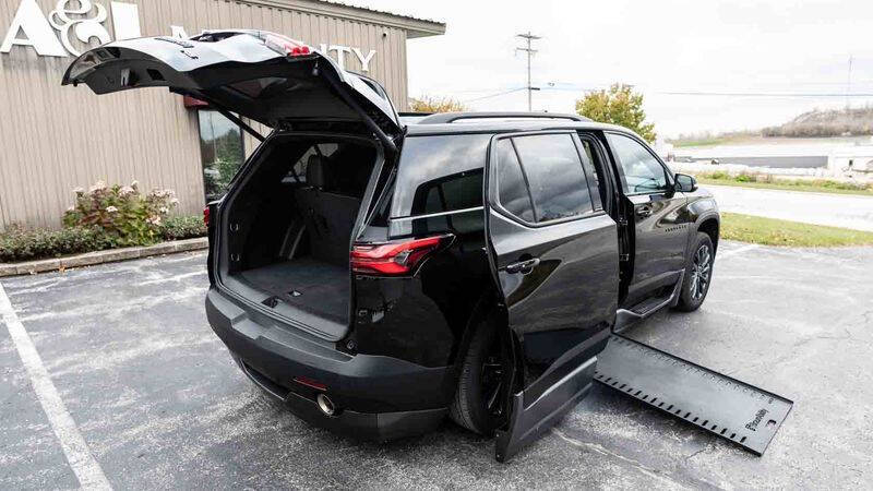 2023 Chevrolet Traverse RS