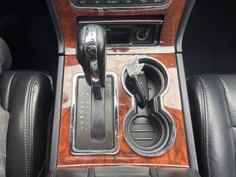 2016 Lincoln Navigator Select