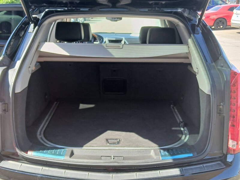 2011 Cadillac SRX Performance Collection