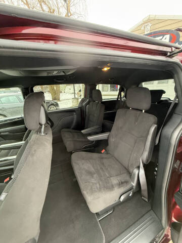 2017 Dodge Grand Caravan SE
