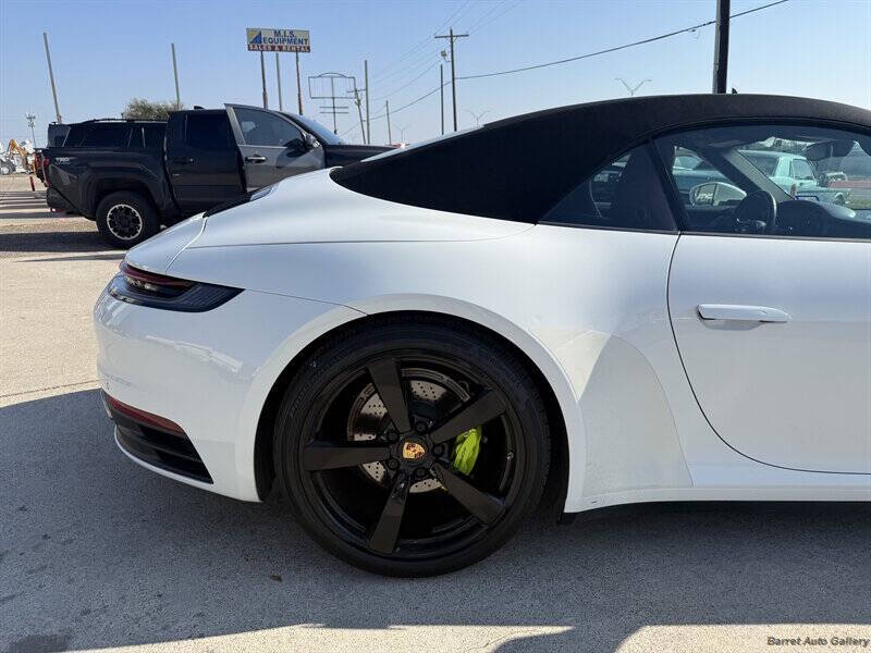 2020 Porsche 911 Carrera