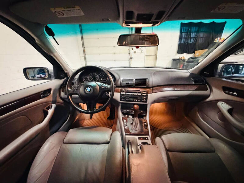 2003 BMW 3 Series 330xi